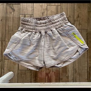 Lululemon track that short 5”